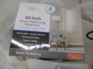 lot 228 image: Mainstays 63 inch Room Darkening Cu...