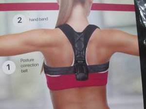 lot 243 image: 6 Posture Braces...