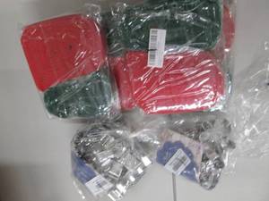 lot 248 image: 4- 2pk Felt Ribbon, 2 Sets Cookie C...