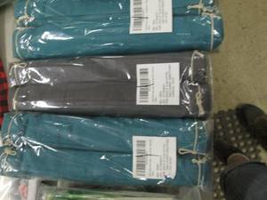 lot 278 image: 3- 2pks Cotton Table Runners...