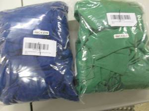 lot 283 image: 2- 2pk Spandex Round Table Cloths...