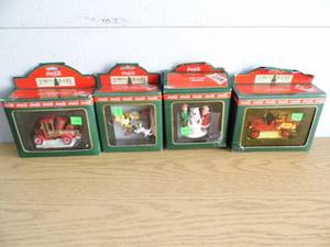 lot 21 image: Coke Town Square Accessories