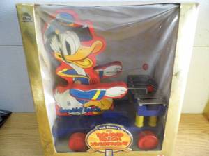 lot 34 image: Donald Duck Xylophone