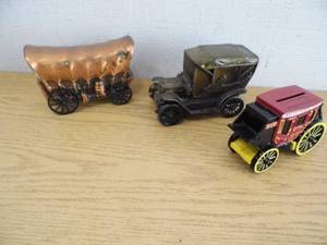 lot 113 image: Lot of 3 Metal Banks
