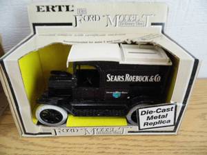 lot 115 image: Ertl Ford Model T