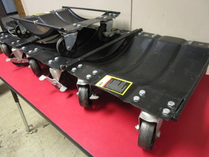 lot 304 image: AUTO WHEEL DOLLIES, 1,000 LB CAPACITY EACH, WITH LOCKABLE WHEELS