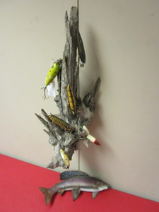 lot 360 image: VINTAGE LURE STUMP ART, ARCTIC GRAYLING TAXIDERMY MOUNT