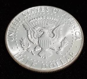 lot 11 image: 1964 KENNEDY HALF DOLLAR BU-UNC