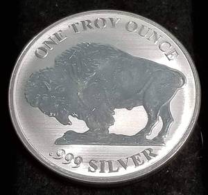 lot 23 image: 1 TROY OZ. .999 FINE SILVER INDIAN BUFFALO FROSTED PROOF DESIGN