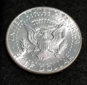 lot 48 image: 1964 KENNEDY HALF DOLLAR BU-UNC