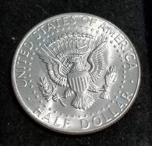 lot 63 image: 1964 KENNEDY HALF DOLLAR BU-UNC