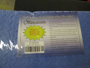lot 10 image: Anti-Fatigue Foam Interlocking Floo...