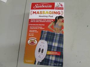 lot 33 image: massaging heating pad, 2 heat setti...
