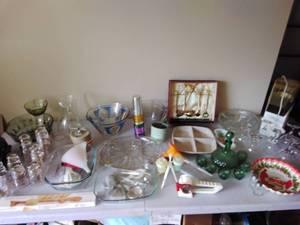 Lot of Kitchen Items