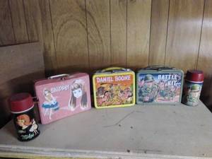 Lot of VINTAGE Lunchboxes