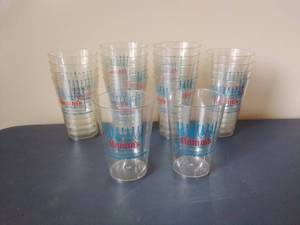 20 Vintage Plastic Hamms Cups