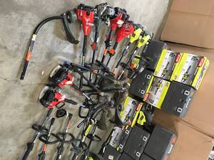 PALLET WITH OUTDOOR LAWNCARE TOOLS SEE PICS