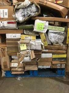 MIXED LOT OF FLOORING SEE PICS