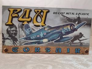 lot 41 image: F4U Navy VC-3 Die-Cast Metal & Plastic Corsair