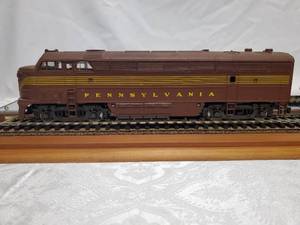 lot 43 image: O Scale Rivarossi PRR  Pennsylvania FM C-Liner Powered Diesel Engine