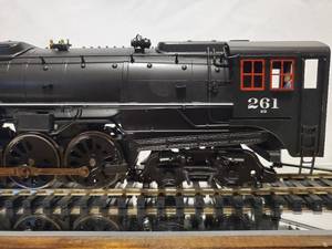 lot 72 image: O Scale Milwaukee Road 4-8-4 Northern Steam Locomotive #261