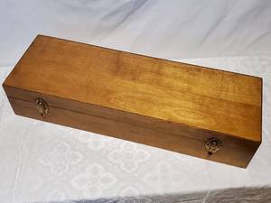 lot 86 image: O Scale Train Wooden Storage Case