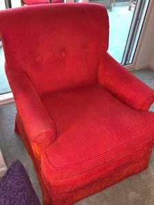 lot 21 image: Red Upholstered  Chair