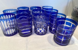 lot 7 image: Colbalt Blue 4 Tumblers