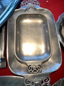 lot 43 image: Lot of Serving Platters