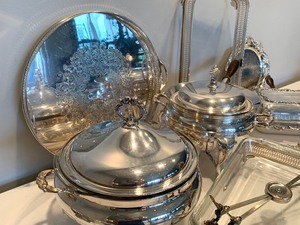 lot 91 image: Lot of Silver Plate Entertaining Items