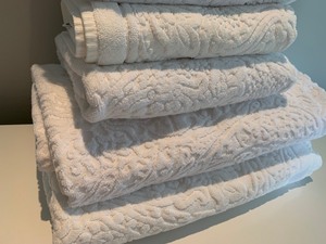 lot 57 image: Set of White Towels