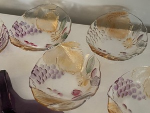 lot 61 image: Colored Kitchen Glassware