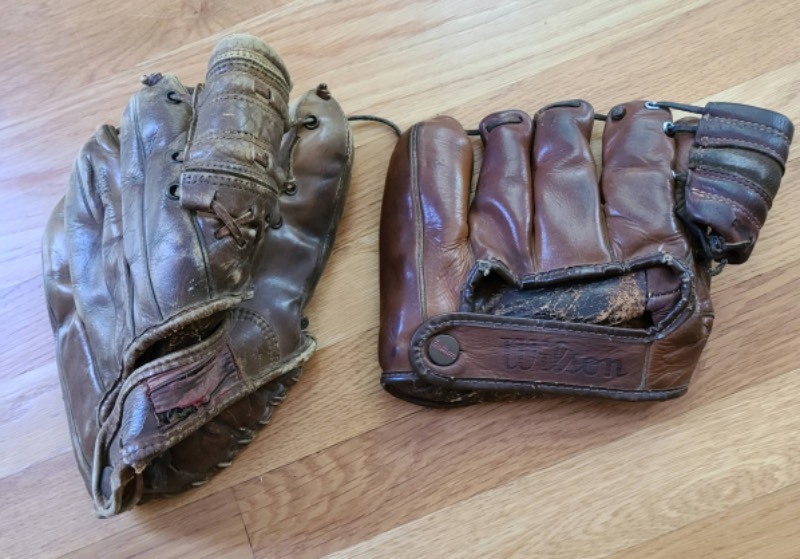 vintage baseball gloves for sale