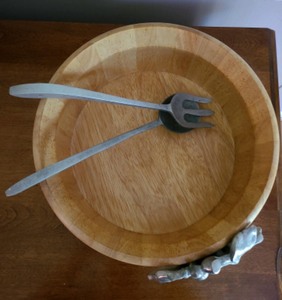 lot 20 image: Wood Salad Bowl Set