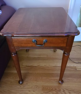 lot 36 image: Wooden Side Table With Drawer