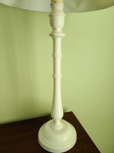 lot 46 image: Pair of White Table Lamps