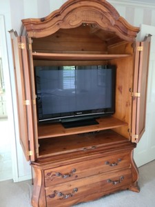 lot 66 image: Large Wood Armoire