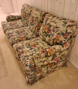 lot 69 image: Floral Print Upholstered Couch