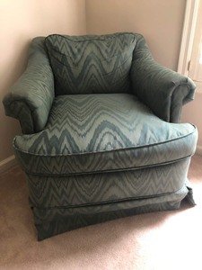 lot 83 image: Green Swirl Print Upholstered Chair
