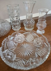lot 92 image: Lot of Decorative Glass