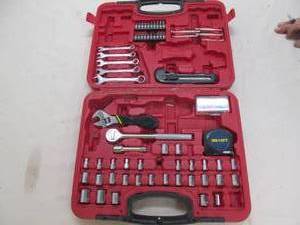lot 9 image: Home repair tool set