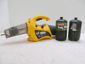 lot 20 image: Black Flag insect fogger, propane canisters