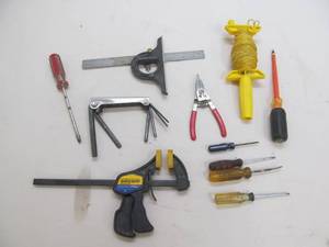 lot 43 image: hand tools