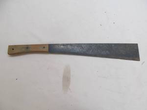 lot 48 image: machete