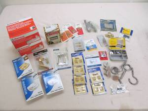 lot 61 image: hardware