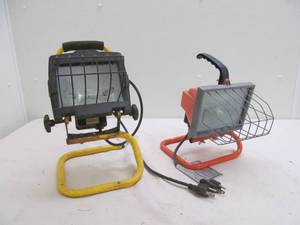 lot 81 image: halogen work lights