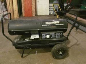lot 136 image: Remington kerosene heater
