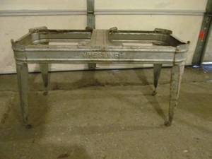 lot 150 image: vintage wash stand base