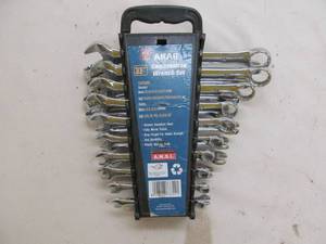 lot 194 image: Akar wrench set