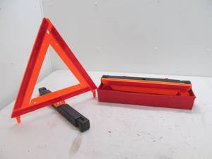 lot 95 image: highway emergency signs